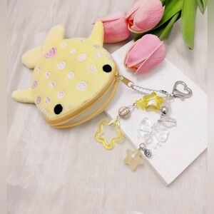 WHALE PURSE KEYCHAIN AIR PODS CUTE YELLOW ZIP COIN PURSE CHARM KEYCHAIN NEW
